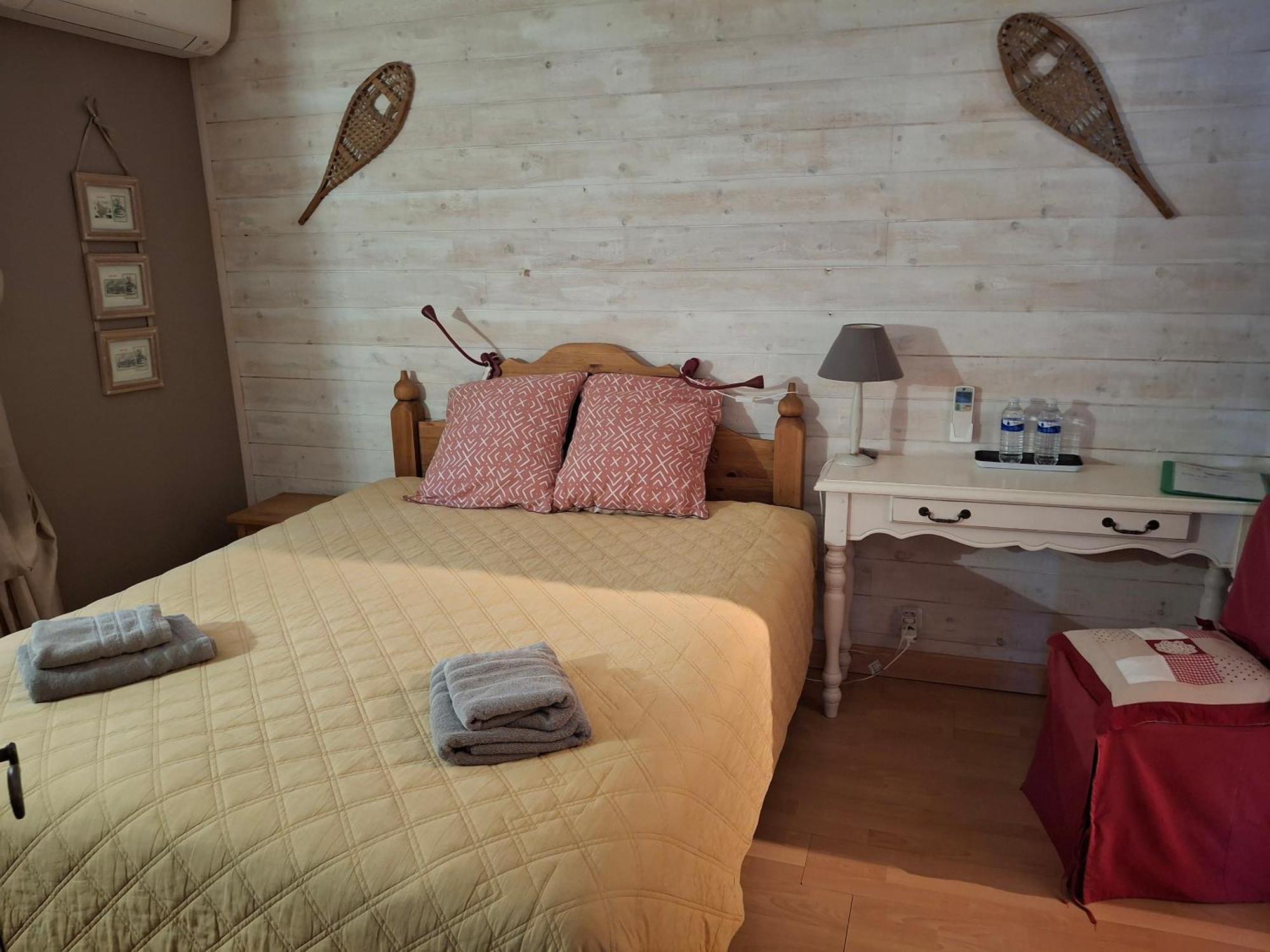 Villa Regain Chambres Et Table D'Hotes Greolieres Exterior foto